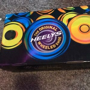 Tie Dye size 8 woman’s heelys